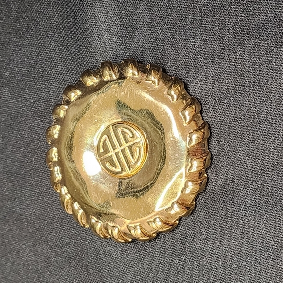 Givenchy Logo Medallion Brooch - Picture 8 of 9